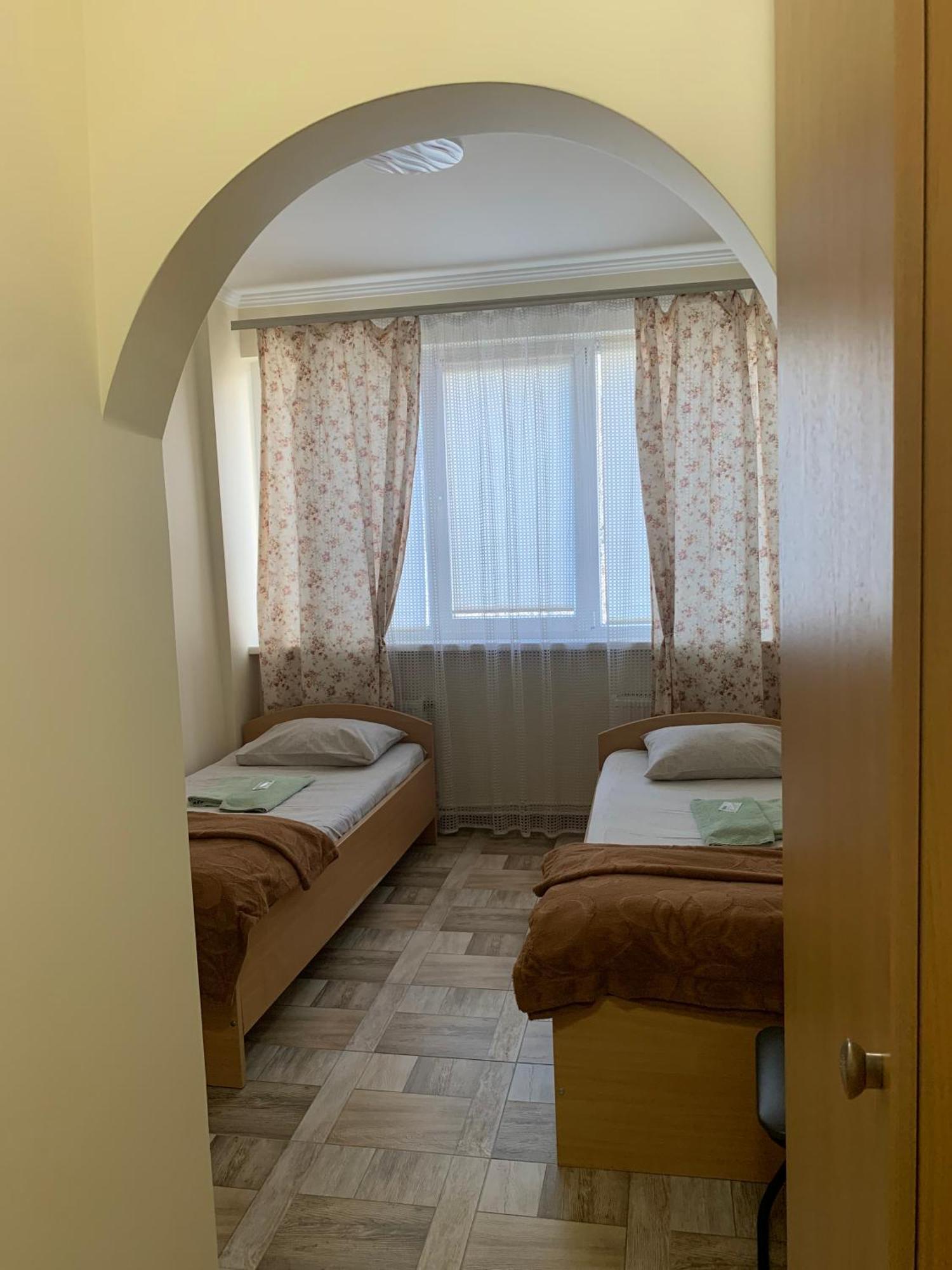 Hostel Iskra Lviv Extérieur photo